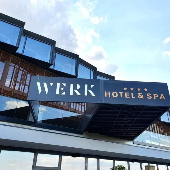 Werk Hotel & Spa 후네도아라 외부 사진